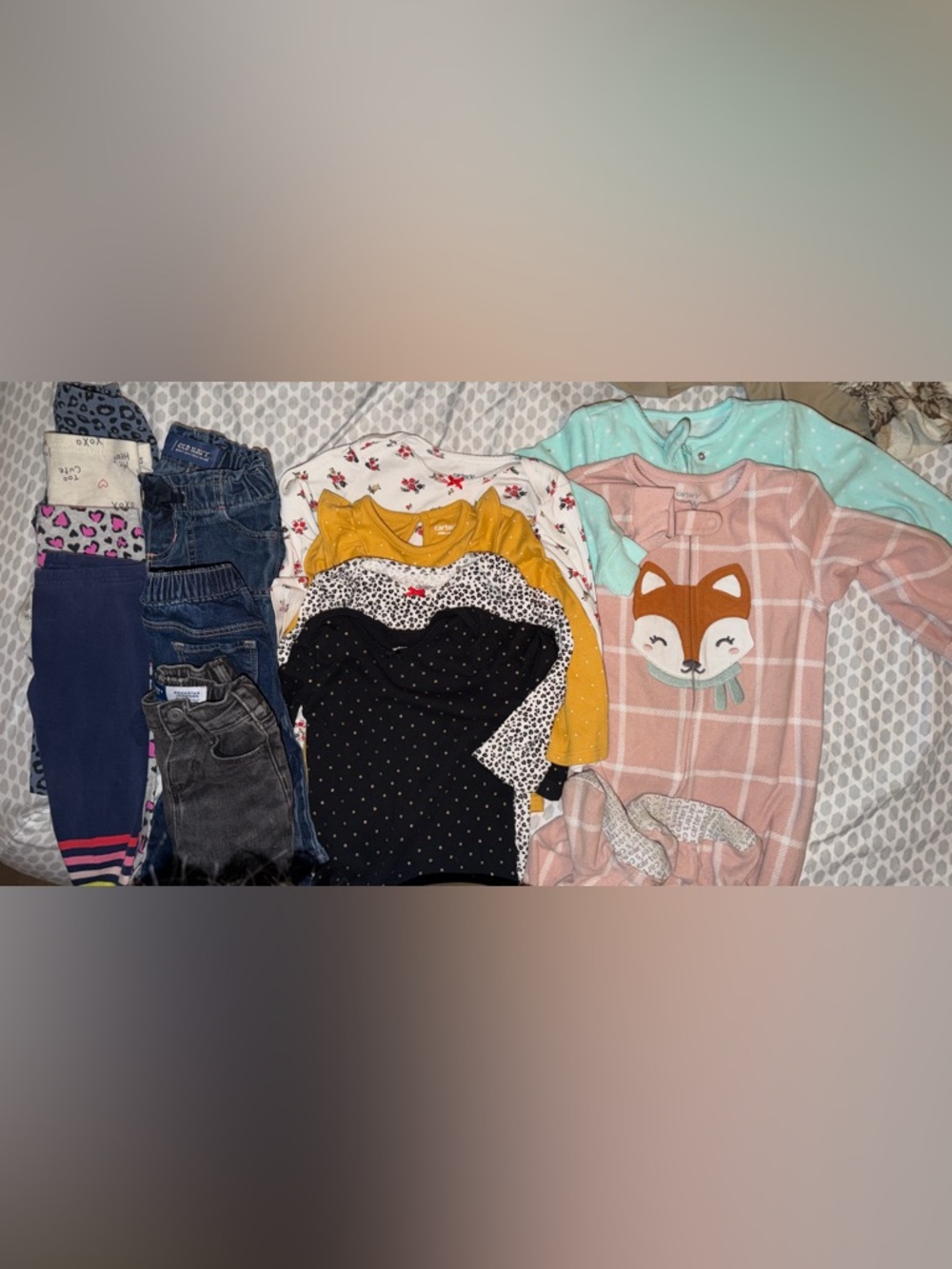 Carter's Old Navy Simple Joys Baby Girl Clothing Lot 2T 24M 15 Total Items